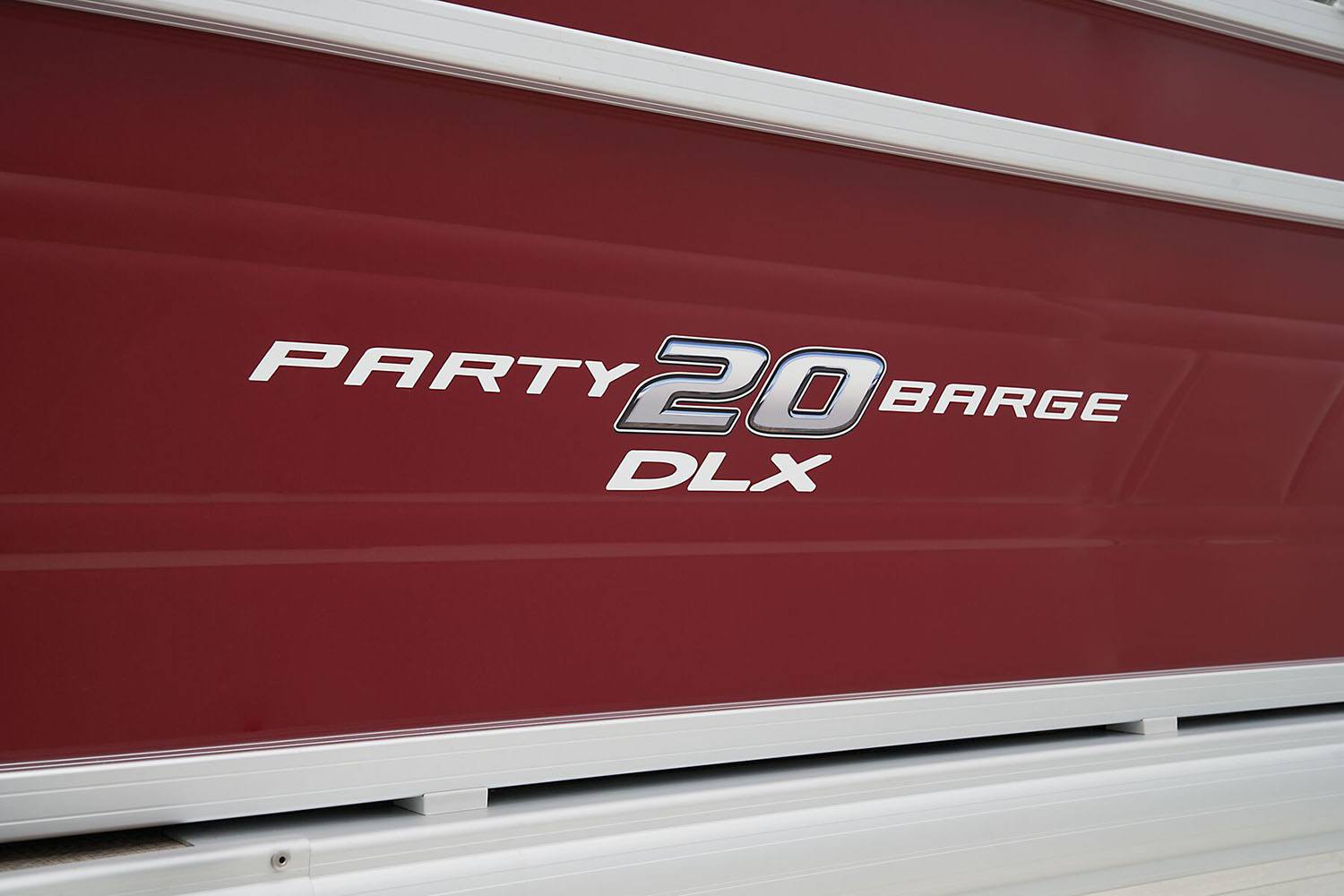 2024 Sun Tracker Party Barge 20 DLX in Appleton, Wisconsin - Photo 16