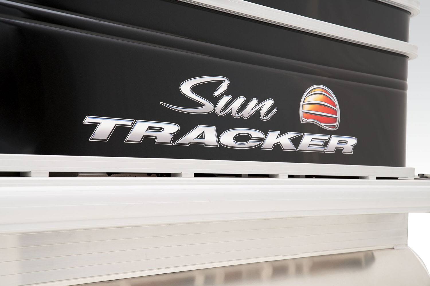 2024 Sun Tracker SportFish 22 DLX in Topeka, Kansas