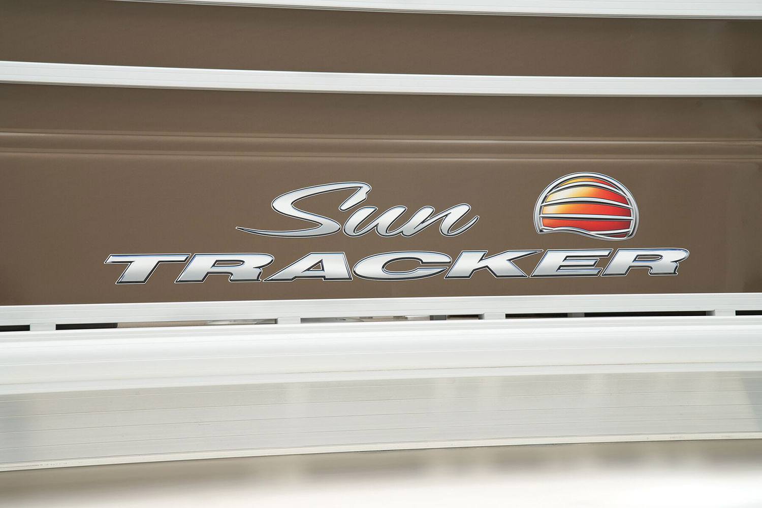 2024 Sun Tracker SportFish 22 XP3 in Somerset, Wisconsin