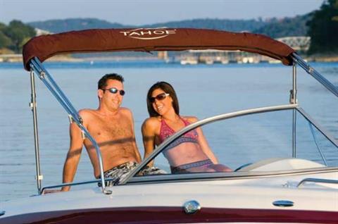 Discover TAHOE comfort and luxury in one great-looking runabout. - Photo 33