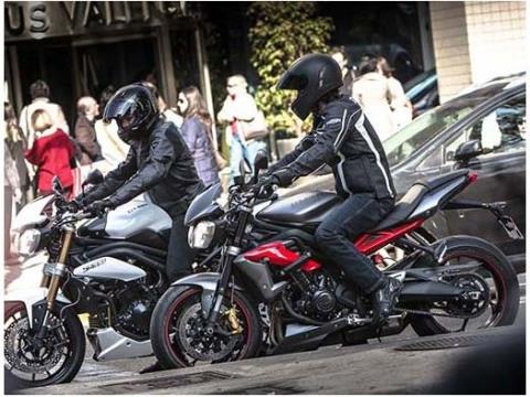 2014 Triumph Street Triple R ABS in Indianapolis, Indiana - Photo 7