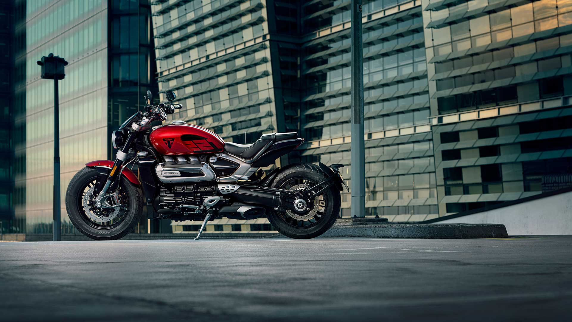 2022 Triumph Rocket 3 R 221 Special Edition in Shelby Township, Michigan - Photo 5