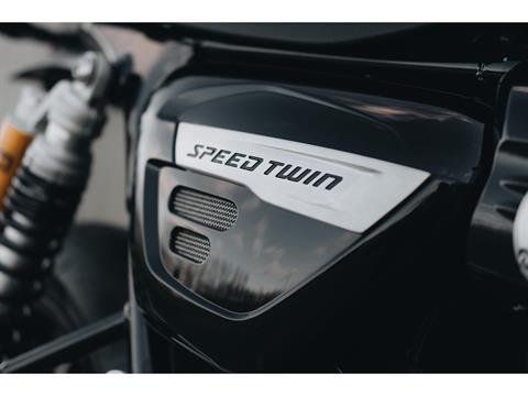 2023 Triumph Speed Twin Breitling Limited Edition in New Haven, Vermont - Photo 8