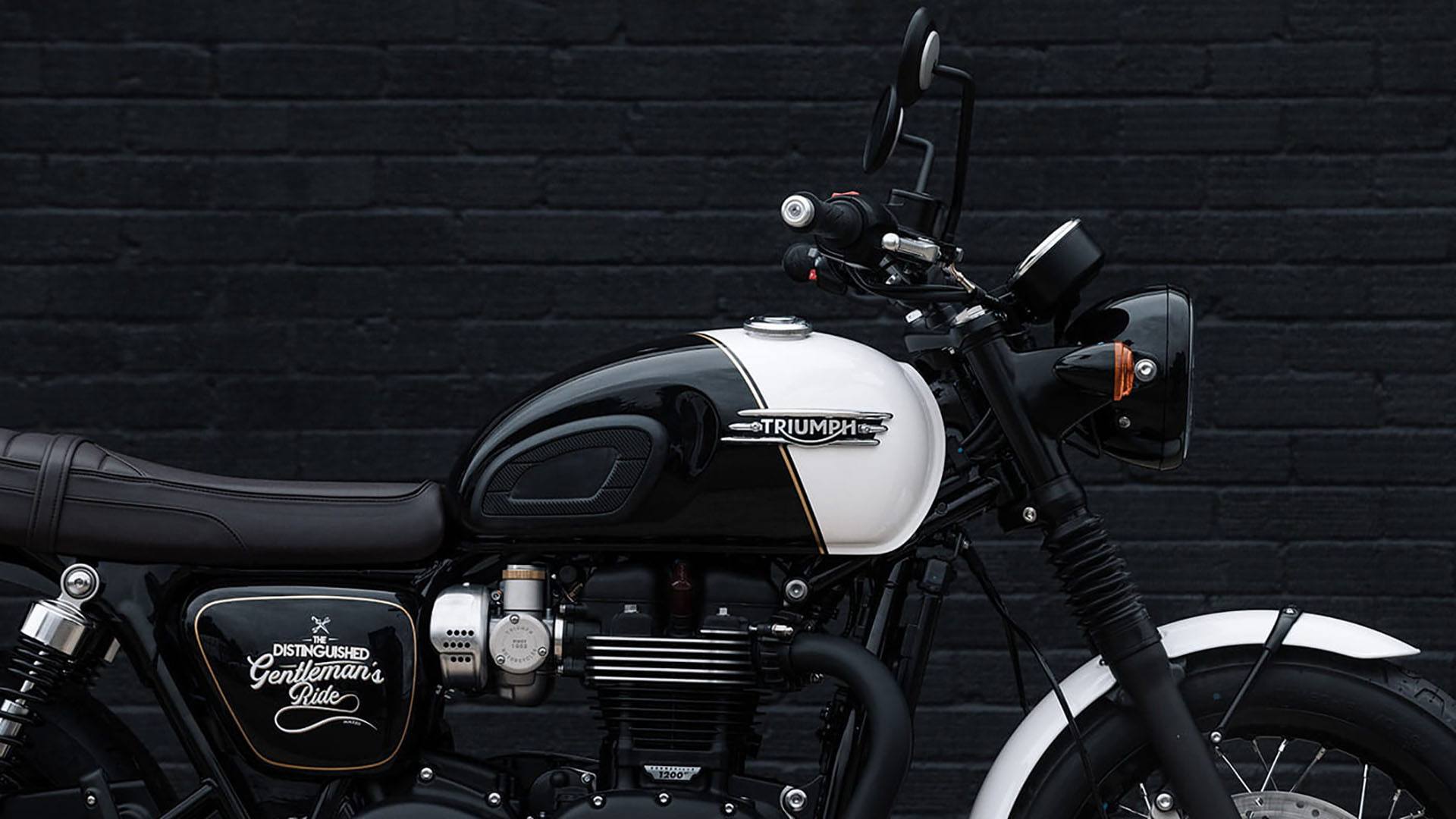 2024 Triumph Bonneville T120 Black DGR Limited Edition in Albany, New York - Photo 5