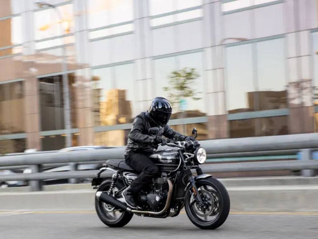 2024 Triumph Speed Twin 1200 in Mahwah, New Jersey - Photo 15