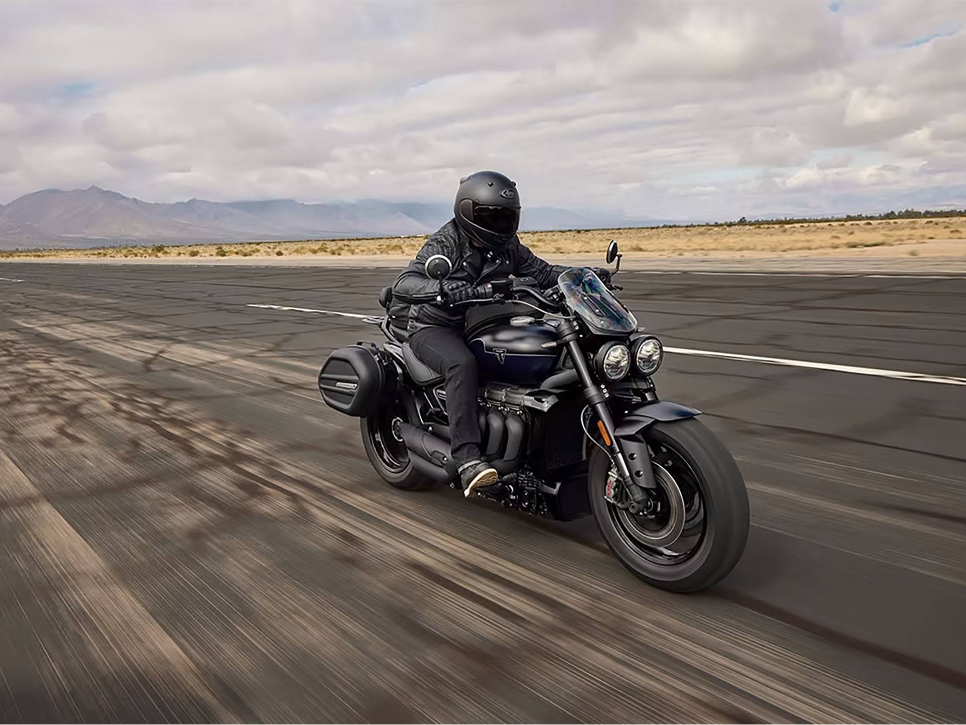 2025 Triumph Rocket 3 Storm GT in Mahwah, New Jersey - Photo 15