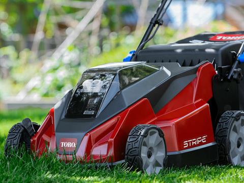 Toro Stripe 21 in. 60V Max Self-Propelled - 5.0Ah Battery/Charger Included in Aulander, North Carolina - Photo 6