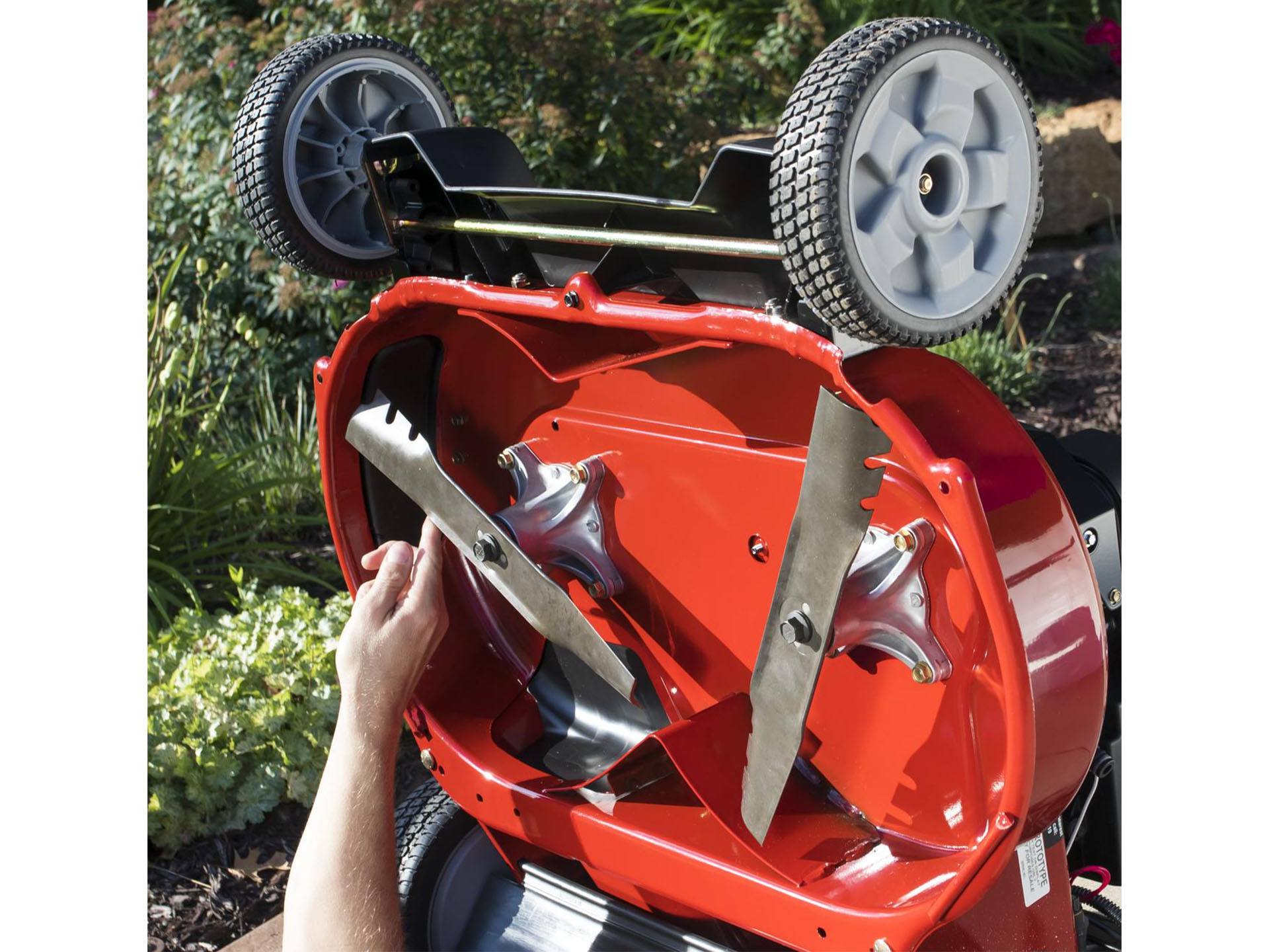 Toro TimeMaster 30 in. Briggs & Stratton 223 cc ES w/ Personal Pace (21220) in New Durham, New Hampshire - Photo 5