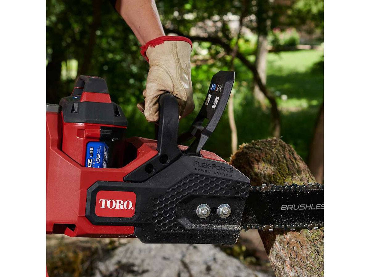 Toro 60V MAX 16 in. Brushless Chainsaw w/ 2.0Ah Battery in Eagle Bend, Minnesota - Photo 7