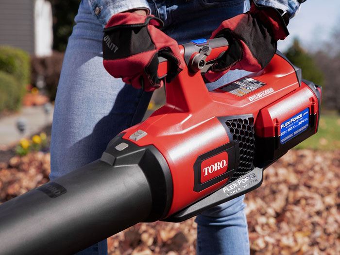 Toro 60V MAX 157MPH Brushless Leaf Blower with 4.0Ah Battery in Hancock, Wisconsin - Photo 7
