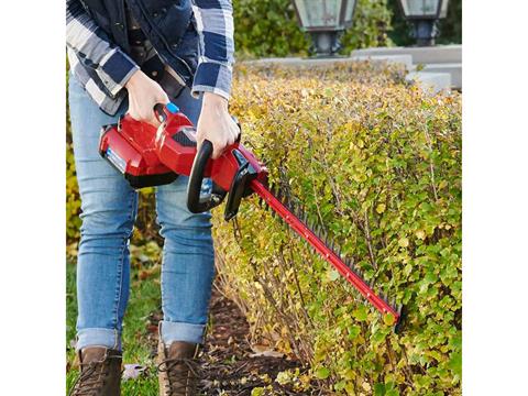Toro 60V MAX 24 in. Hedge Trimmer w/ 2.0Ah Battery in New Durham, New Hampshire - Photo 6