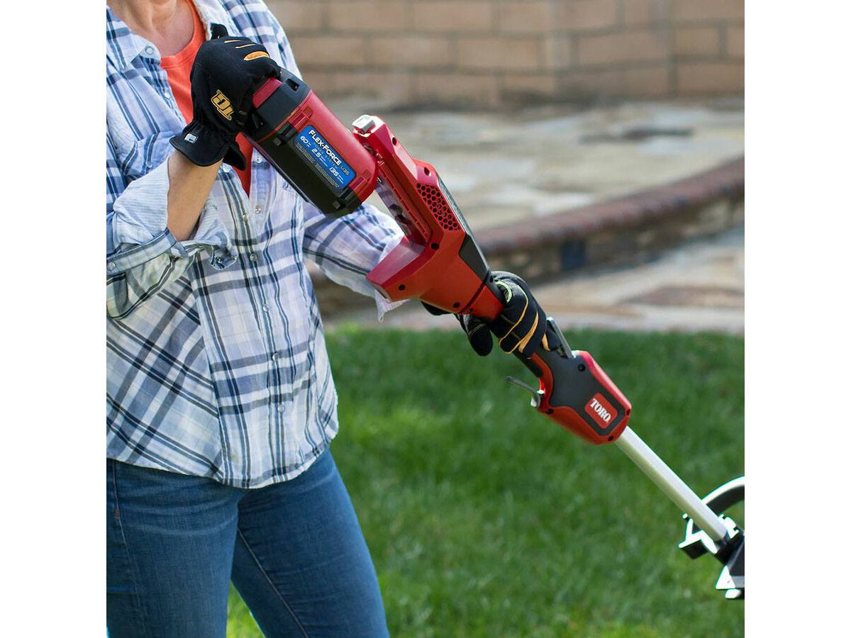 Toro 60V MAX 14 in. / 16 in. Brushless String Trimmer w/ 2.5Ah Battery in Eagle Bend, Minnesota - Photo 13