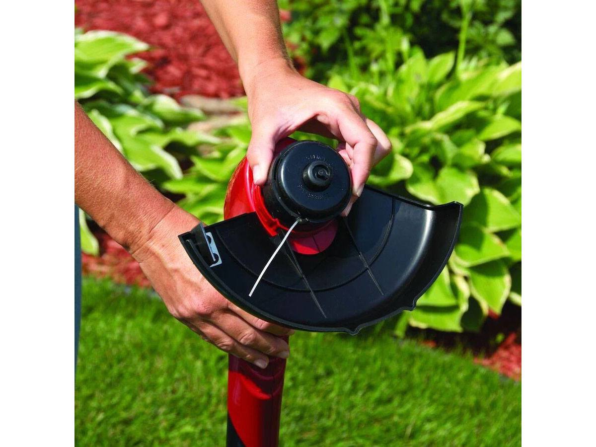 Toro 8 in. Cordless Trimmer in Oxford, Maine - Photo 5