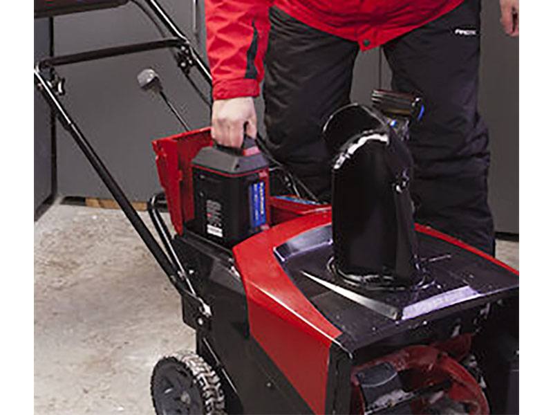 Toro 21 in. Power Clear e21 60V Battery Bare Tool in New Durham, New Hampshire - Photo 6