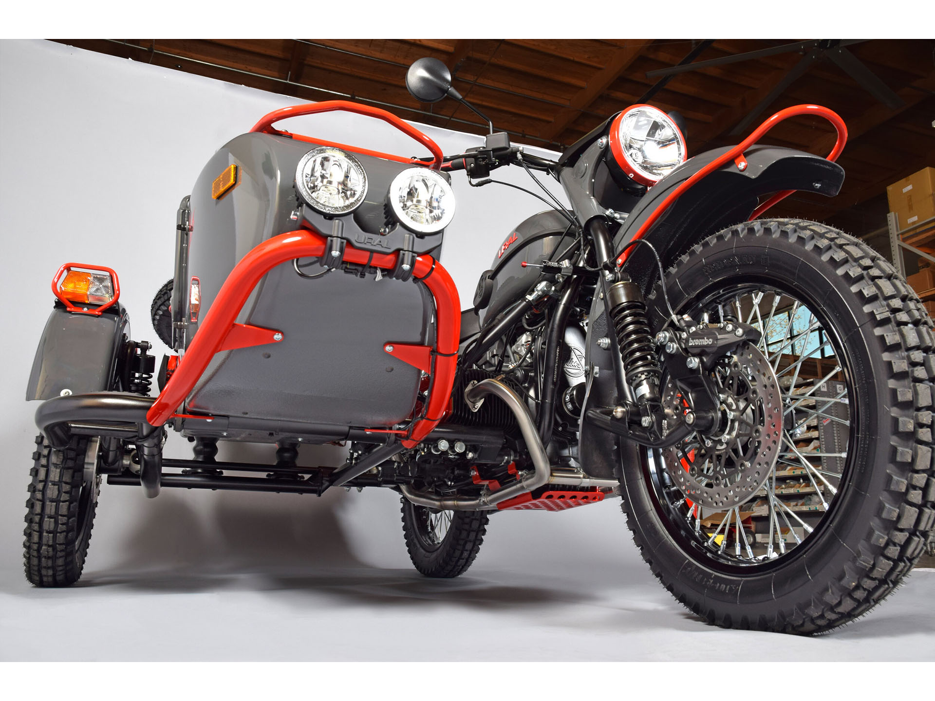 2024 Ural Motorcycles Gear Up Red Sparrow in Edwardsville, Illinois - Photo 16