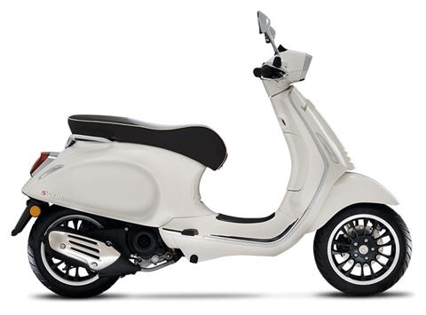 2022 Vespa Sprint 150 in Fort Myers, Florida