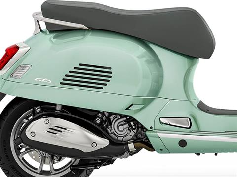 2023 Vespa GTS 300 in Knoxville, Tennessee - Photo 5