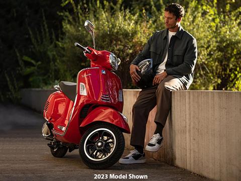 2024 Vespa GTS Super 300 in Fort Myers, Florida - Photo 9