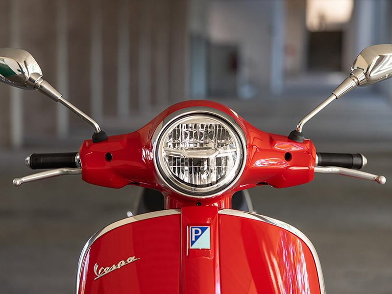 2024 Vespa GTS Super 300 in Knoxville, Tennessee - Photo 3