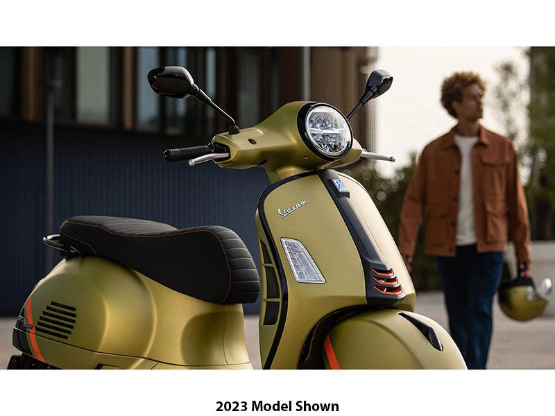2024 Vespa GTS Super 300 Sport in Fort Myers, Florida - Photo 4