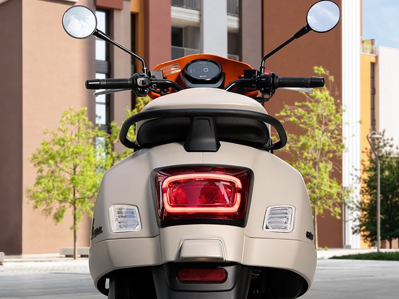 2024 Vespa GTV 300 in Knoxville, Tennessee - Photo 11