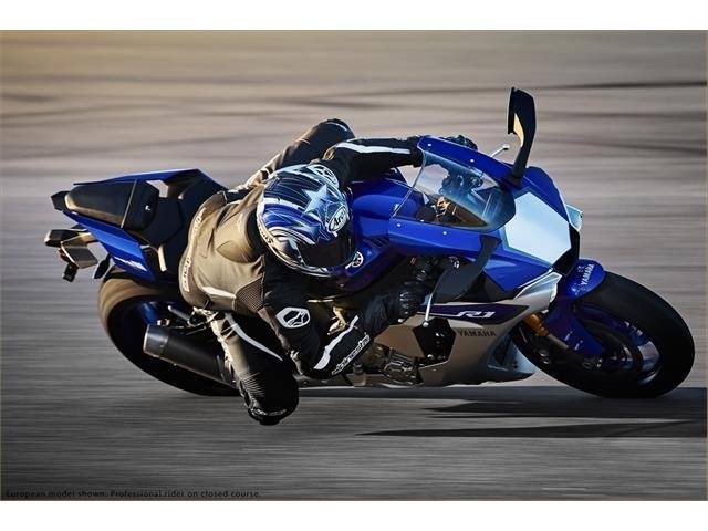 2015 Yamaha YZF-R1 in North Miami Beach, Florida - Photo 38
