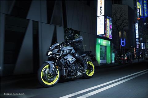 2018 Yamaha MT-10 in Wake Forest, North Carolina - Photo 16