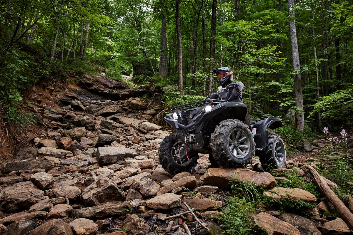 2022 Yamaha Grizzly EPS XT-R in Trego, Wisconsin - Photo 4