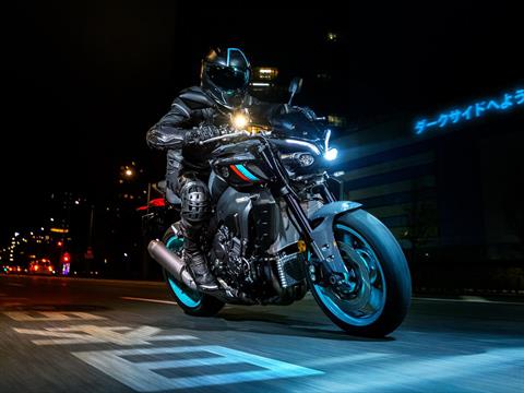 2022 Yamaha MT-10 in Middletown, New York - Photo 14