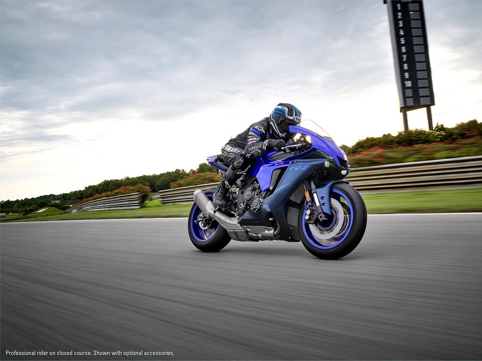 2022 Yamaha YZF-R1 in Middletown, New York - Photo 10