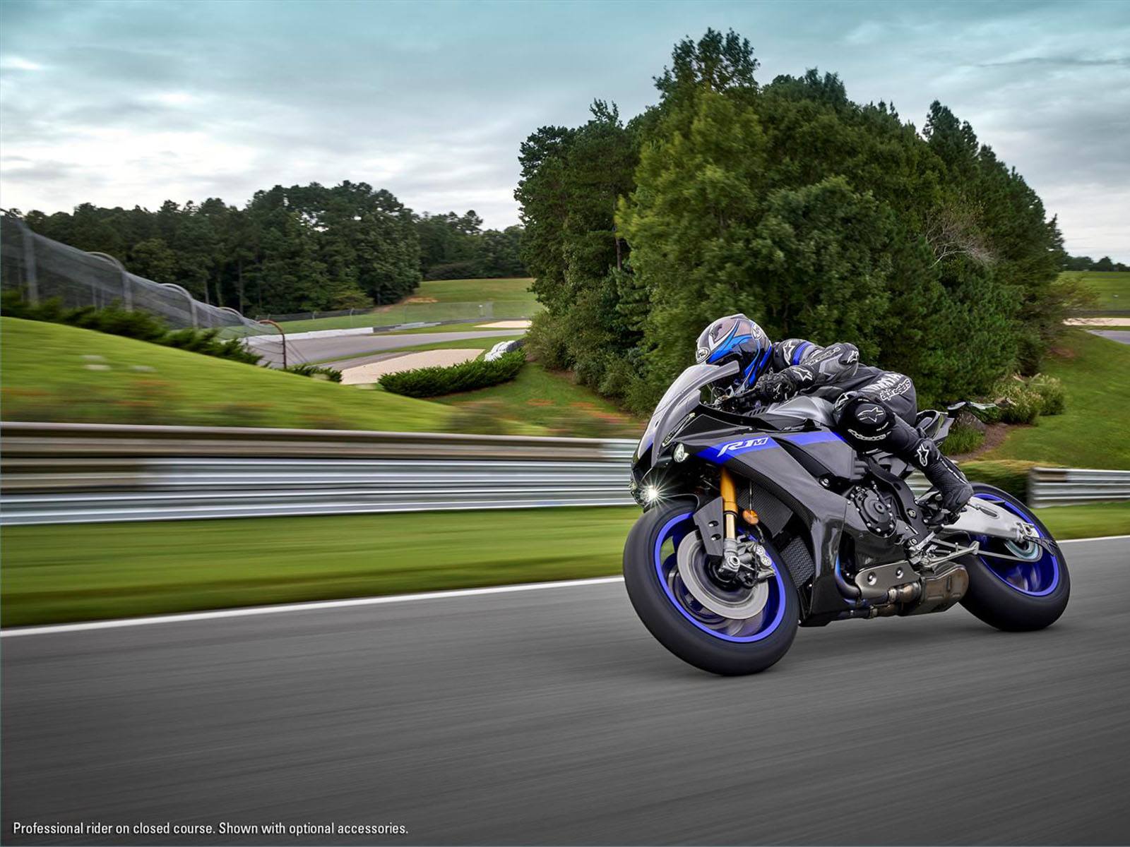 2022 Yamaha YZF-R1M in Spencerport, New York - Photo 8