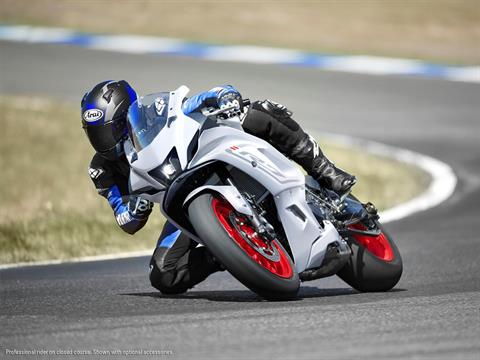 2023 Yamaha YZF-R7 in Derry, New Hampshire - Photo 13