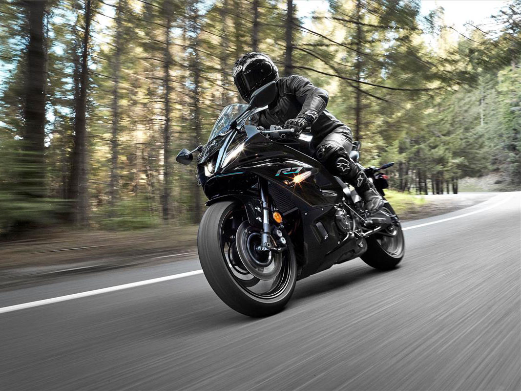 2023 Yamaha YZF-R7 in Derry, New Hampshire - Photo 18