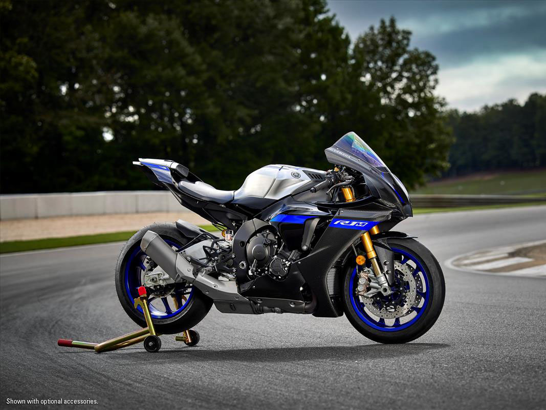 2023 Yamaha YZF-R1M in Derry, New Hampshire - Photo 4