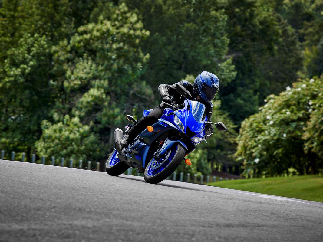 2023 Yamaha YZF-R3 ABS in New Haven, Connecticut - Photo 16