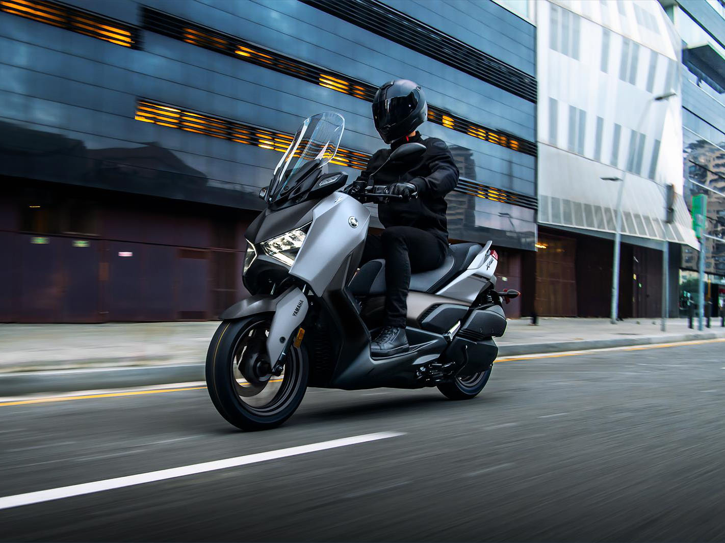 2023 Yamaha XMAX in Middletown, New York - Photo 15