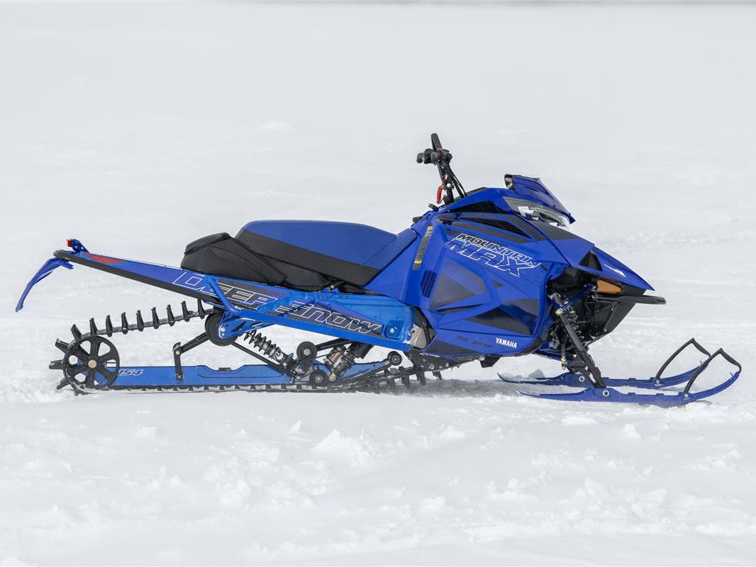 2023 Yamaha Mountain Max LE 154 in Trego, Wisconsin - Photo 3