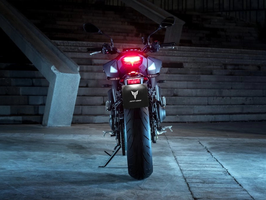 2024 Yamaha MT-09 in Derry, New Hampshire - Photo 14