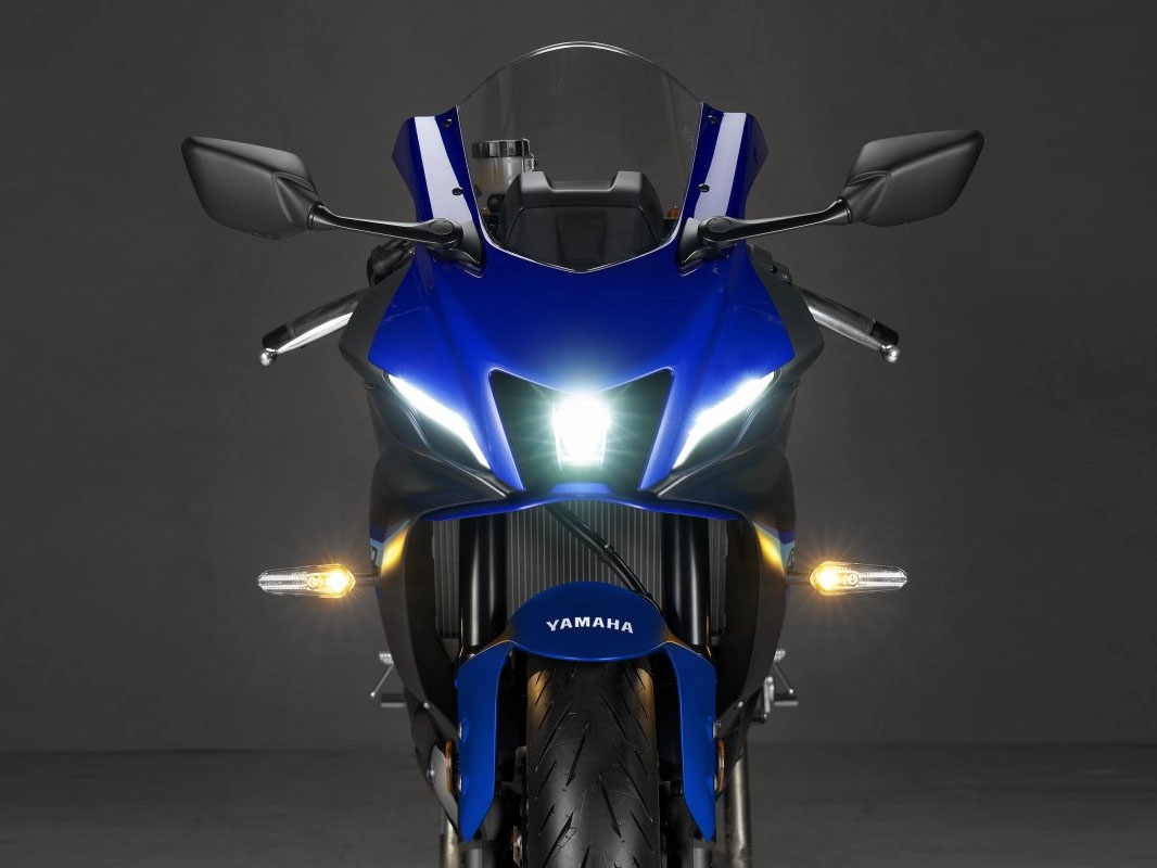 2024 Yamaha YZF-R7 in Derry, New Hampshire - Photo 10