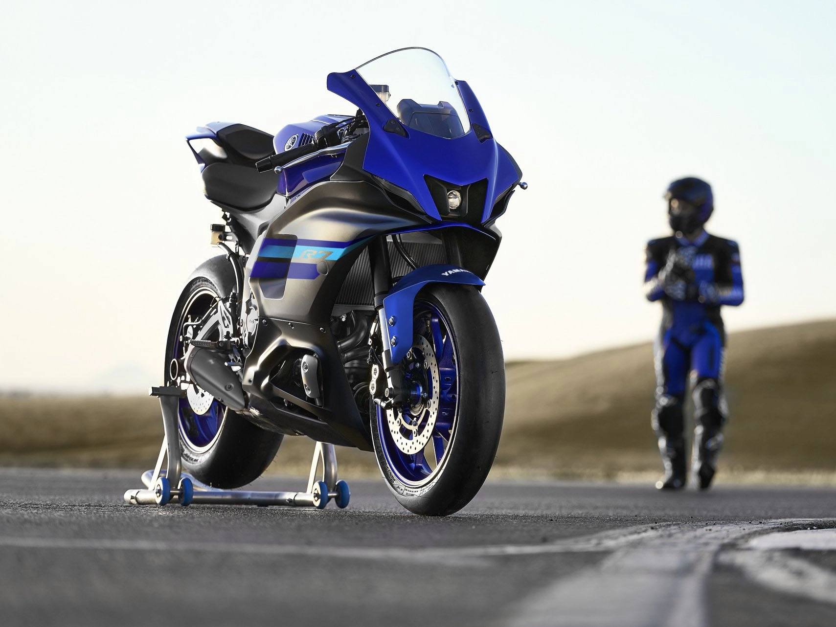 2024 Yamaha YZF-R7 in Derry, New Hampshire - Photo 16