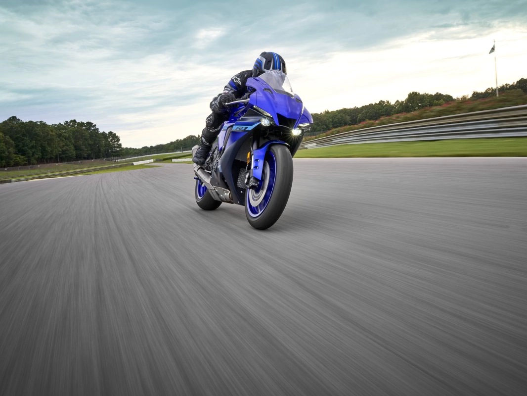2024 Yamaha YZF-R1 in Clintonville, Wisconsin - Photo 17