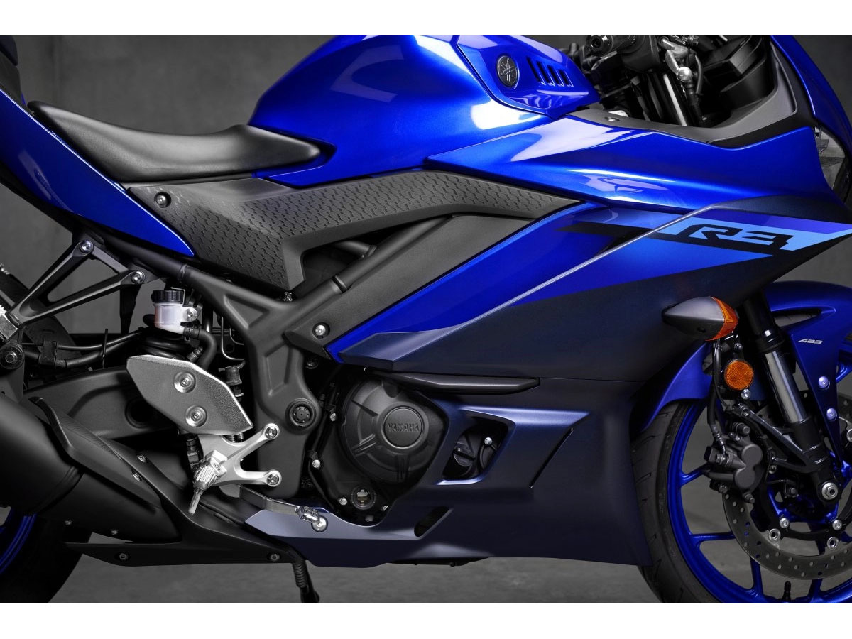 2024 Yamaha YZF-R3 in Middletown, New York - Photo 10