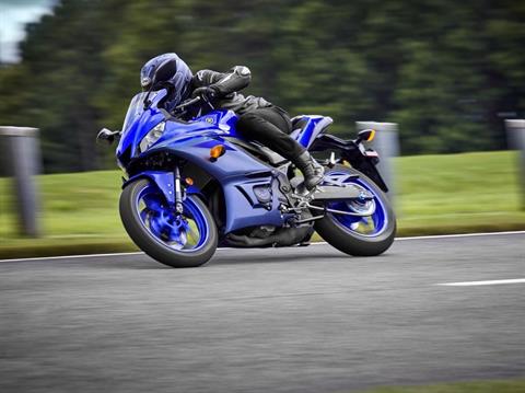 2024 Yamaha YZF-R3 in Vincentown, New Jersey - Photo 17