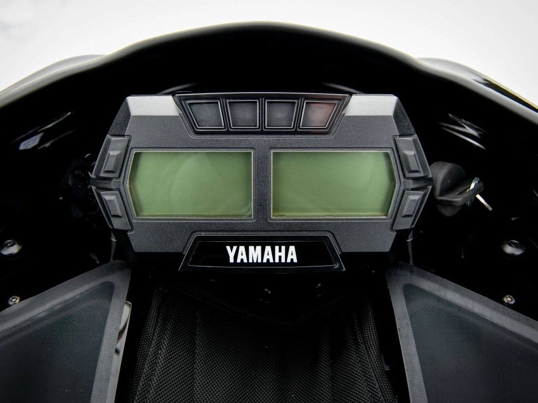 2024 Yamaha Mountain Max LE 154 SL in Escanaba, Michigan - Photo 3