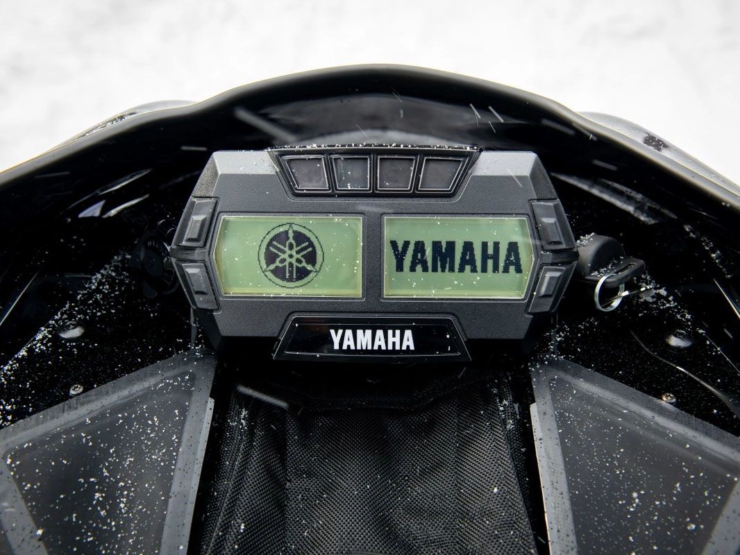 2024 Yamaha Mountain Max LE 165 in Spencerport, New York - Photo 6