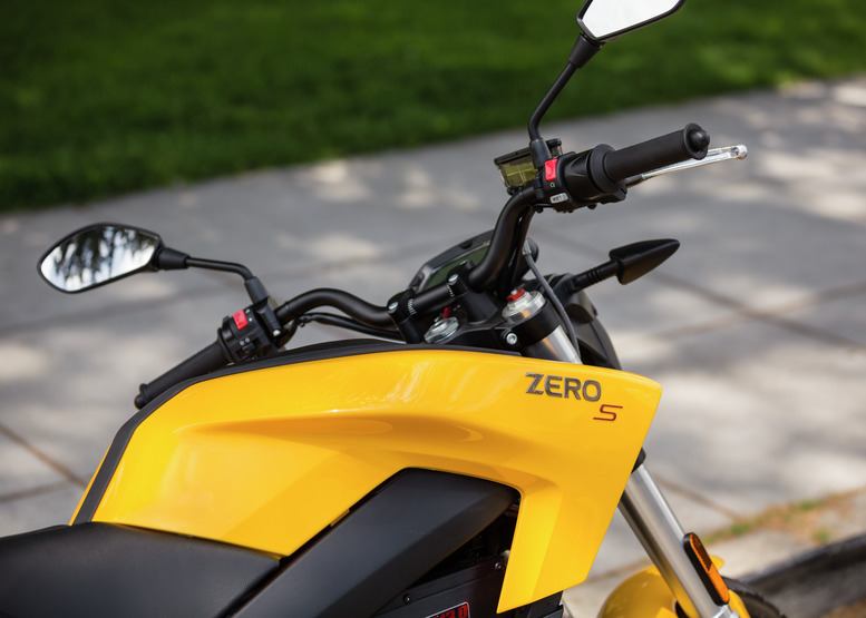2016 Zero Motorcycles S ZF13.0 +Power Tank in Ferndale, Washington - Photo 17