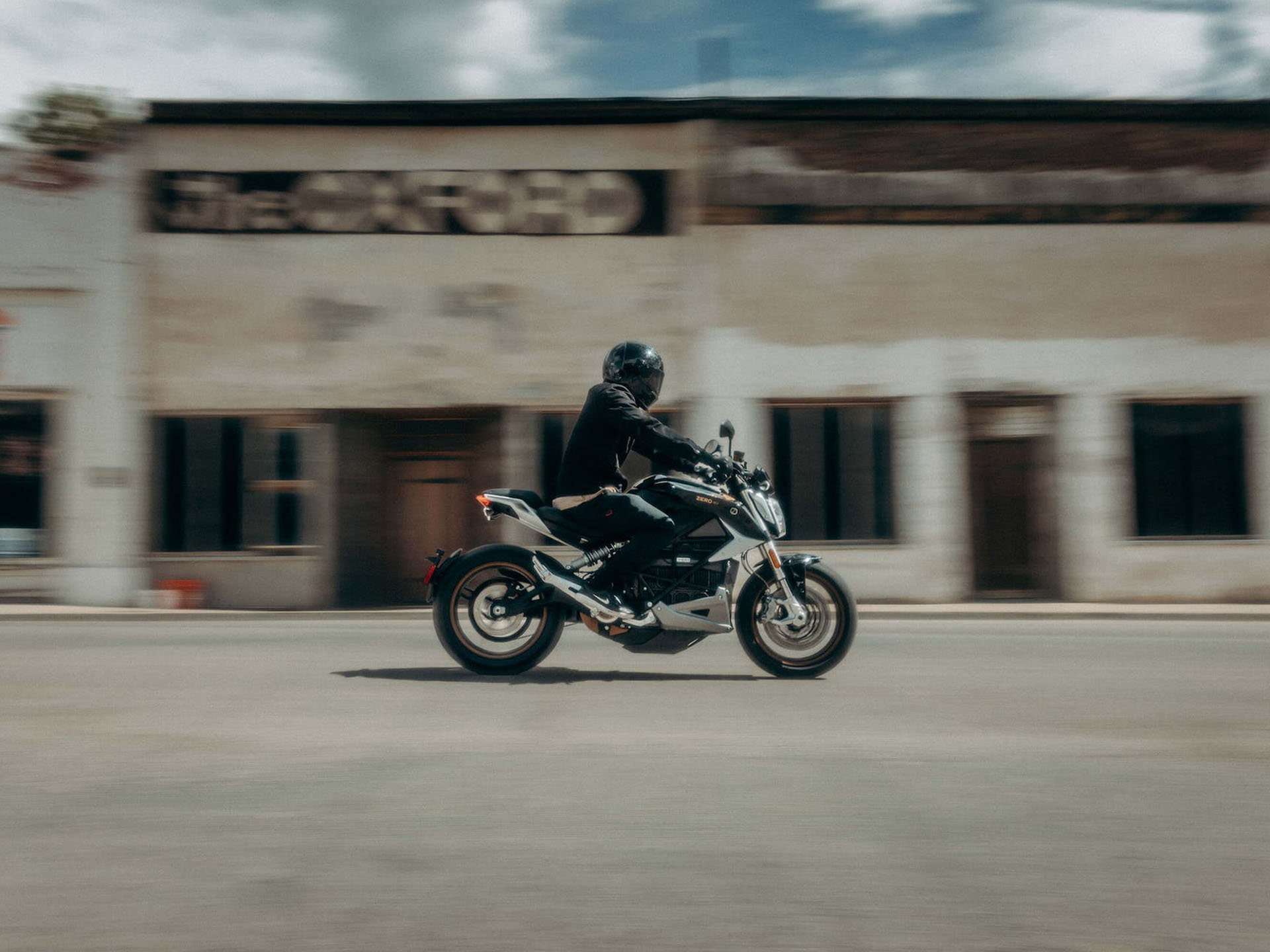 2023 Zero Motorcycles SR/F NA ZF17.3 in New Haven, Vermont - Photo 9
